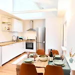 Riverside Loft Navigli - 110mq, 2br, 2bath, Sleeps 6 アパート ミラノ