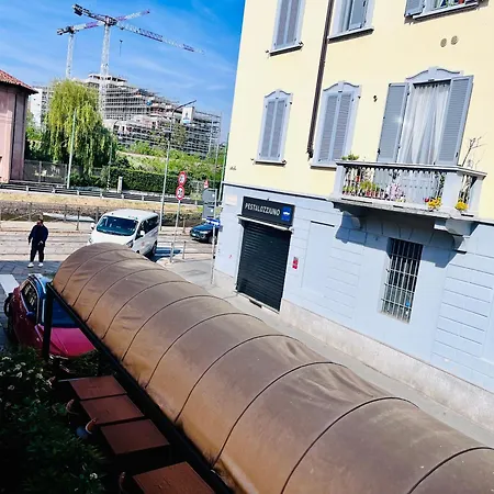 アパート 2 Levels Navigli Family Loft - 110mq, 2br, 2bath, 6 Guests ミラノ