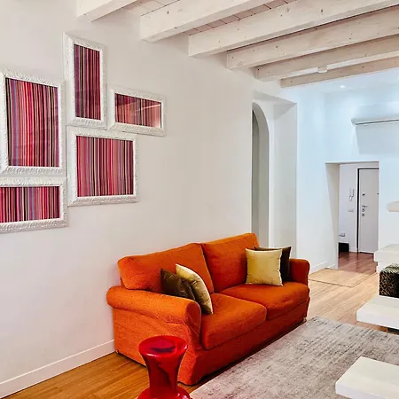 Riverside Loft Navigli - Spacious Two-bedroom Apartment Milan