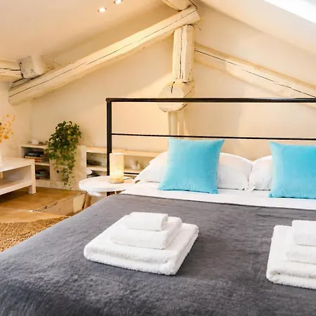 2 Levels Navigli Family Loft - 110mq, 2br, 2bath, 6 Guests ミラノ