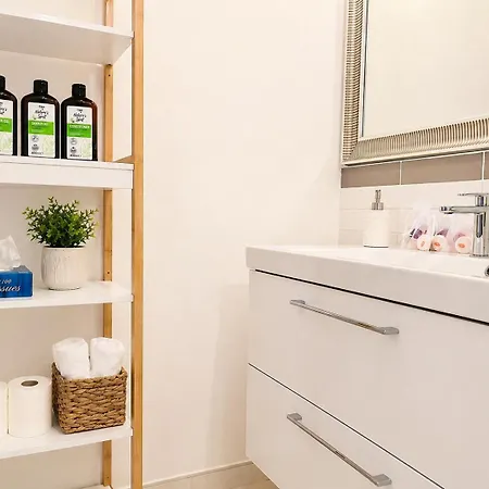 2 Levels Navigli Family Loft - 110mq, 2br, 2bath, 6 Guests アパート