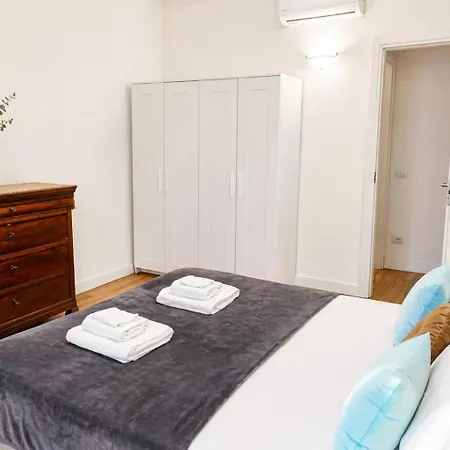 2 Levels Navigli Family Loft - 110mq, 2br, 2bath, 6 Guests アパート *