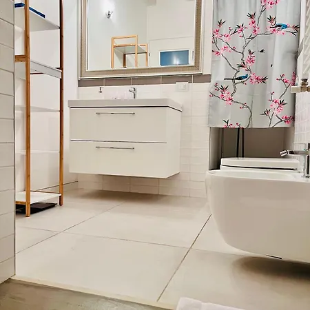 Апартаменты Riverside Loft Navigli - Spacious Two-bedroom Милан